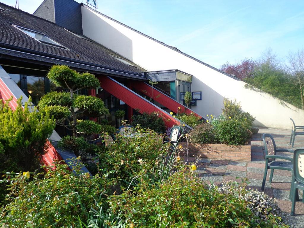 Hotel Le Bretagne Louvigné-de-Bais エクステリア 写真
